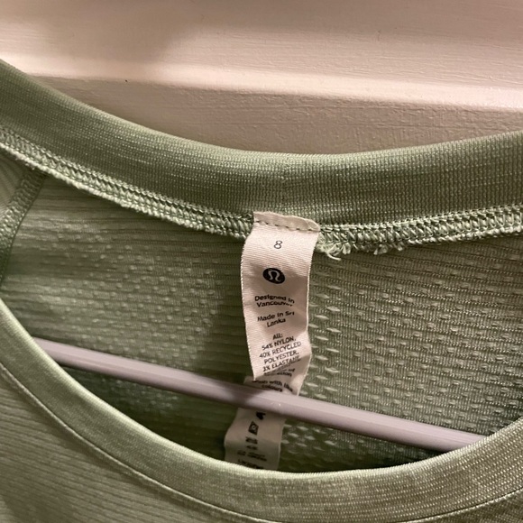 Lululemon top - Picture 2 of 2